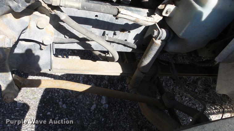 image for item DC3102 2005 International 4200 dump truck