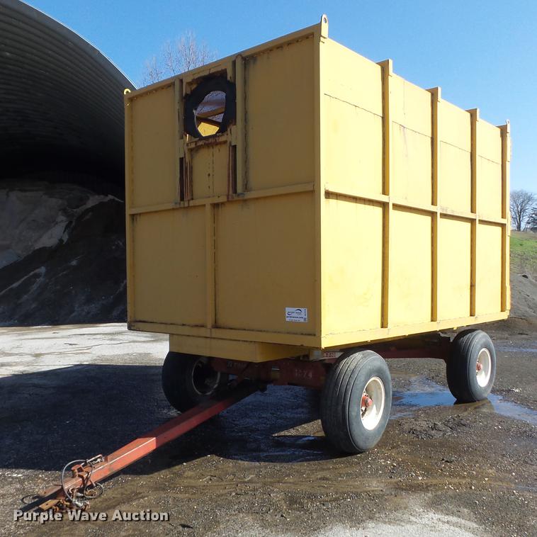 image for item DC7379 2003 shop built leaf collection wagon