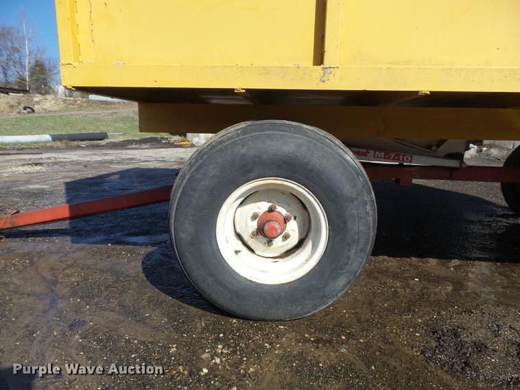 image for item DC7379 2003 shop built leaf collection wagon