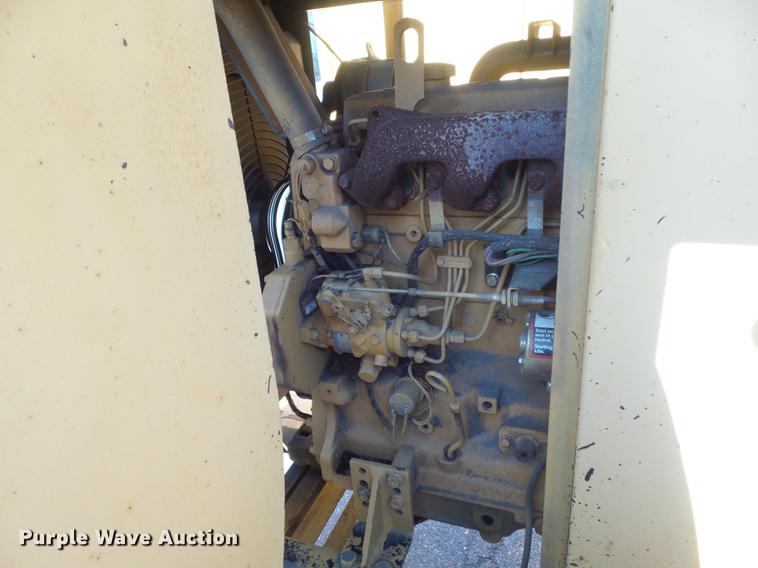 image for item DC7380 2003 Dinkmar CRT leaf vacuum