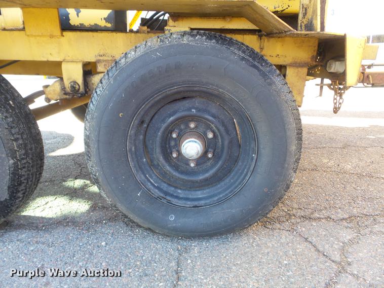 image for item DC7380 2003 Dinkmar CRT leaf vacuum