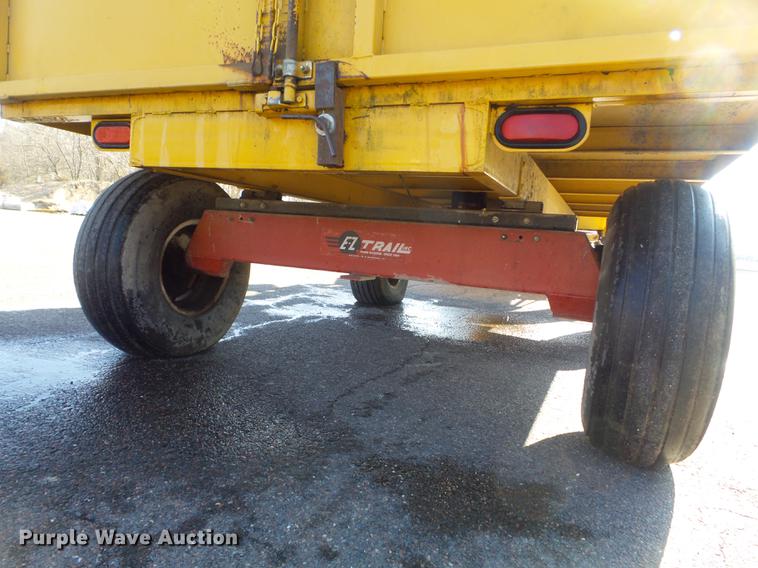 image for item DC7380 2003 Dinkmar CRT leaf vacuum