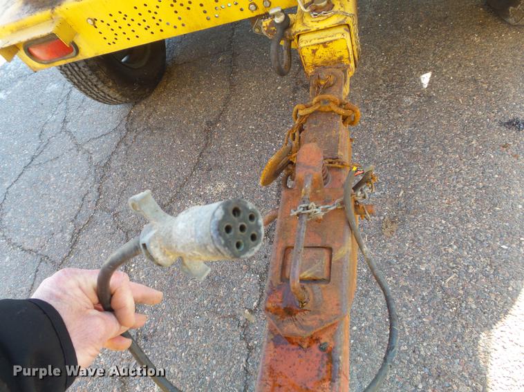 image for item DC7380 2003 Dinkmar CRT leaf vacuum