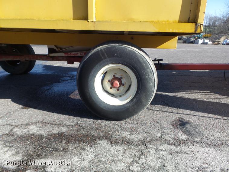 image for item DC7380 2003 Dinkmar CRT leaf vacuum