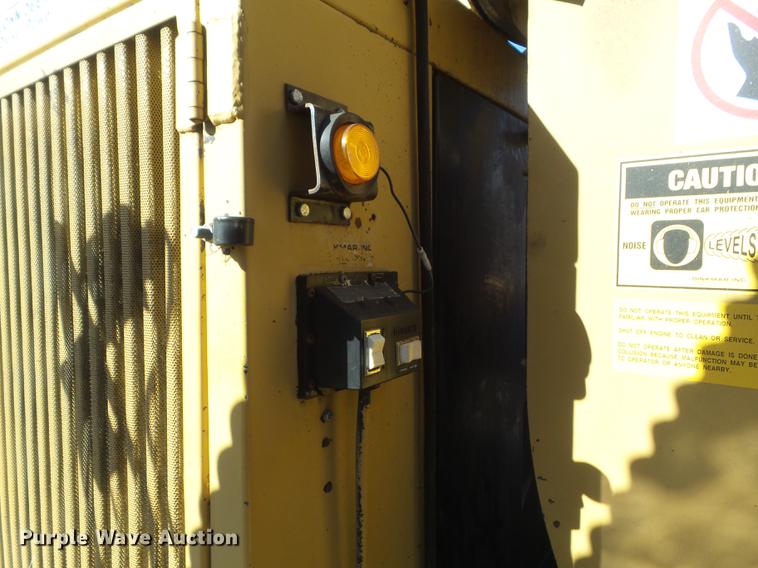 image for item DC7381 2003 Dinkmar CRT leaf vacuum