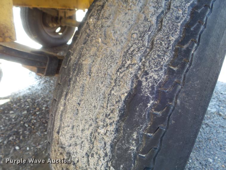 image for item DC7381 2003 Dinkmar CRT leaf vacuum