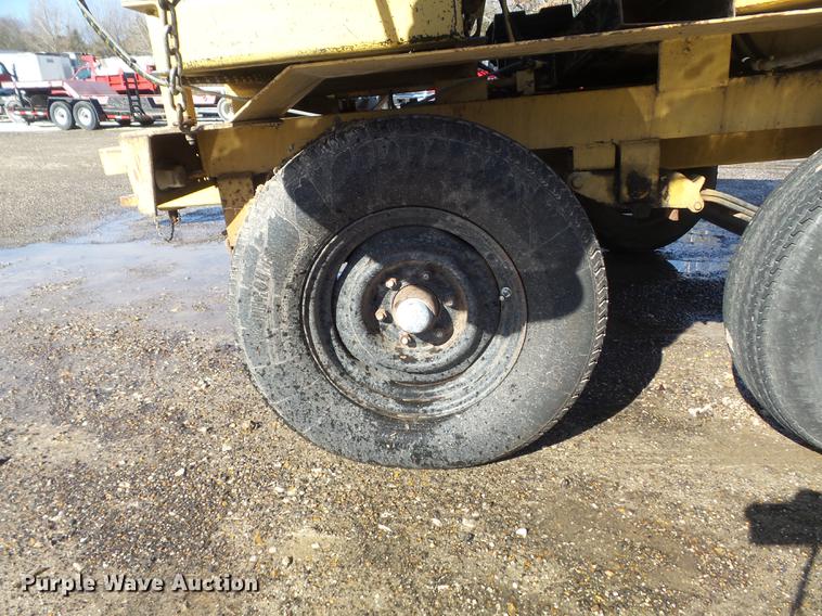 image for item DC7381 2003 Dinkmar CRT leaf vacuum