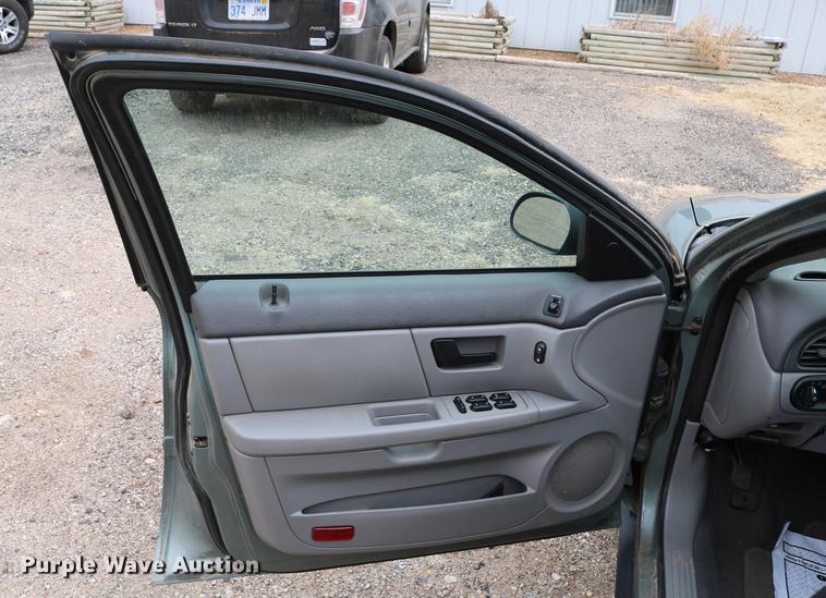 image for item DC7653 2006 Ford Taurus