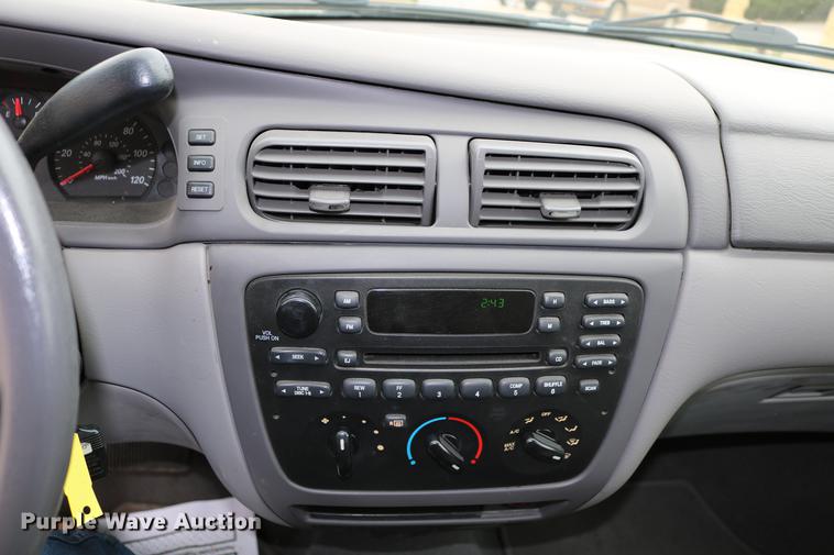 image for item DC7653 2006 Ford Taurus