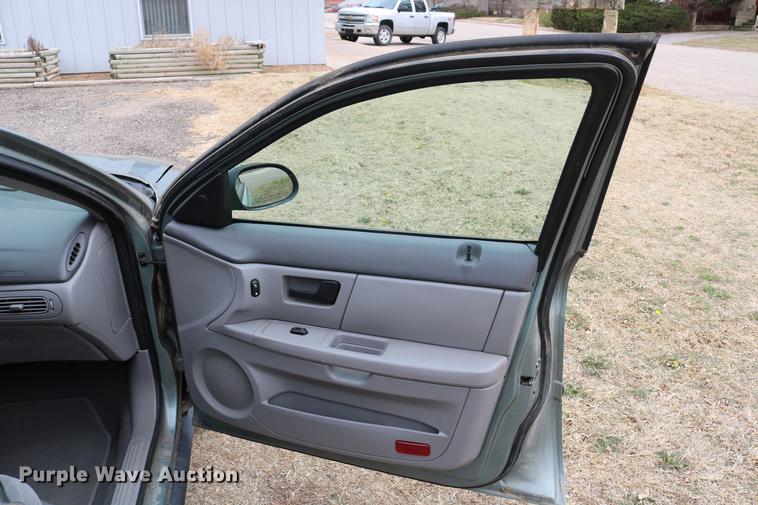 image for item DC7653 2006 Ford Taurus