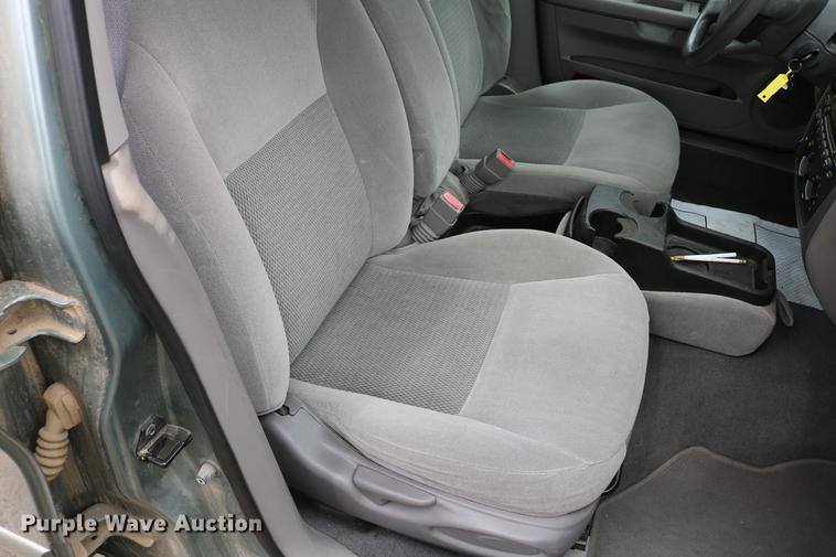 image for item DC7653 2006 Ford Taurus