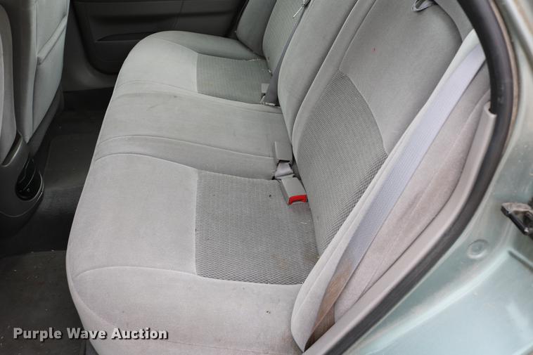 image for item DC7653 2006 Ford Taurus