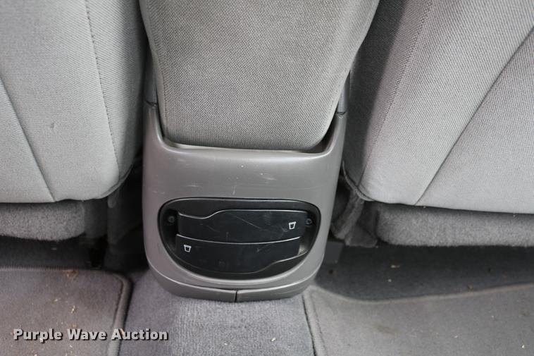 image for item DC7653 2006 Ford Taurus