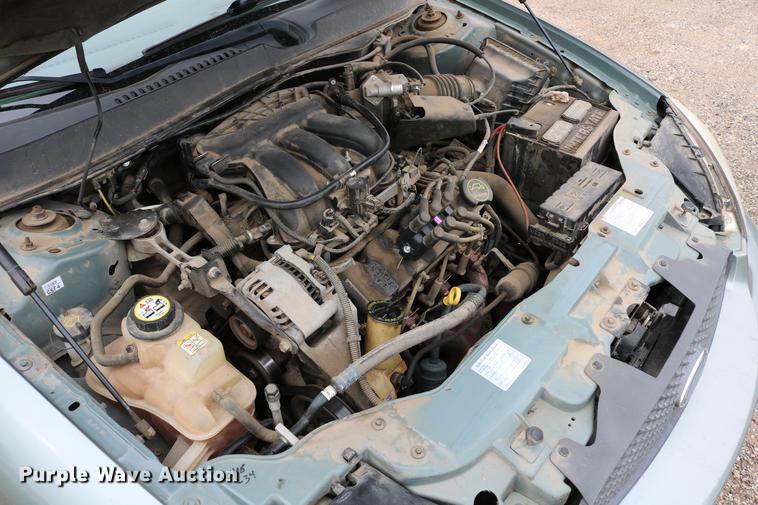 image for item DC7653 2006 Ford Taurus