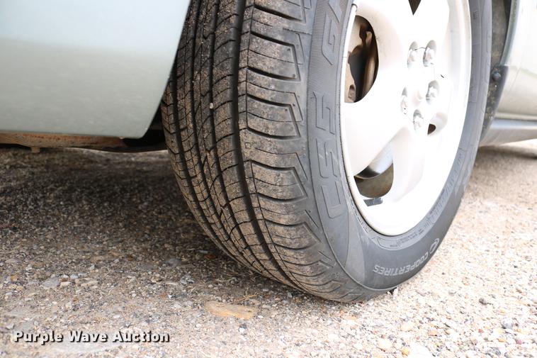 image for item DC7653 2006 Ford Taurus