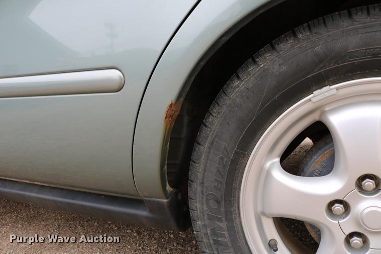 image for item DC7653 2006 Ford Taurus