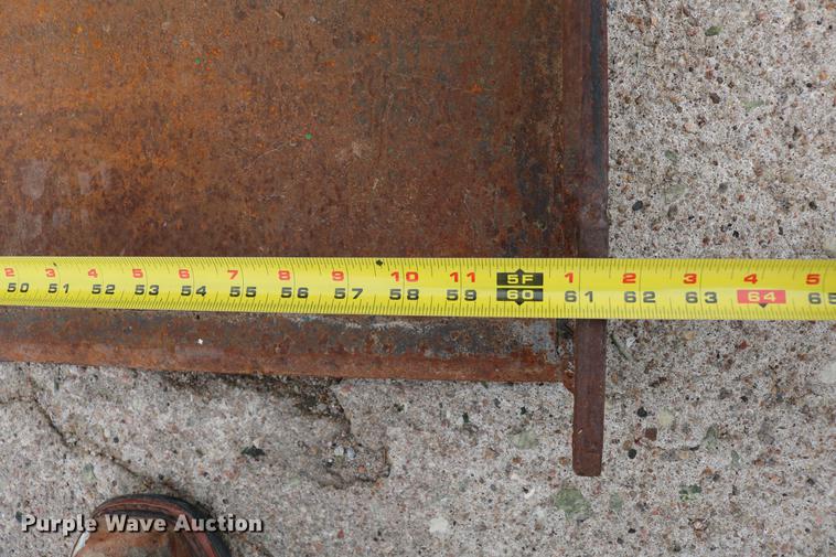 image for item DC7658 John Deere 2520 tractor