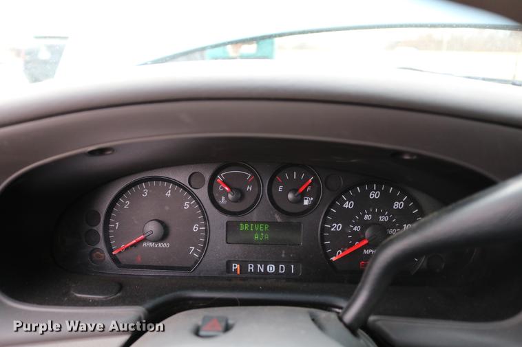 image for item DC7660 2005 Ford Taurus