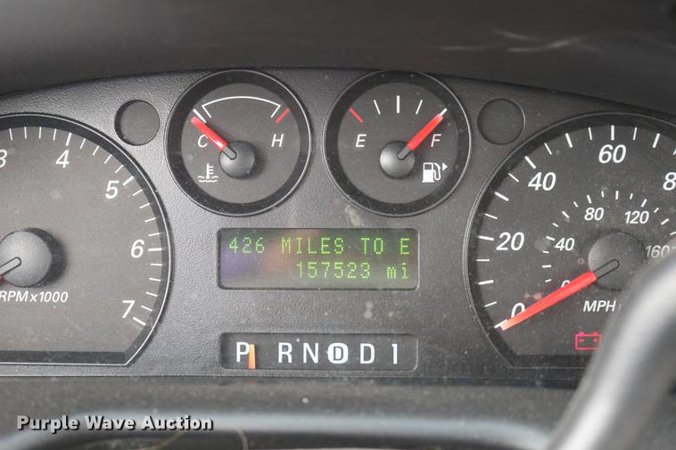 image for item DC7660 2005 Ford Taurus