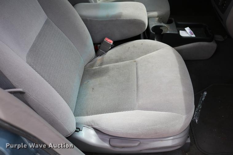 image for item DC7660 2005 Ford Taurus