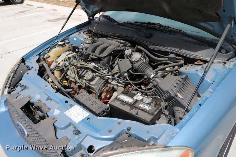 image for item DC7660 2005 Ford Taurus