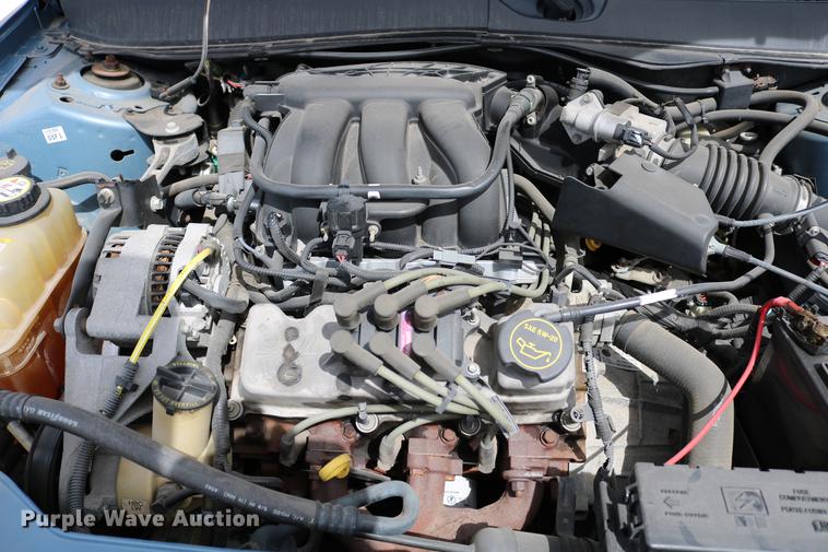 image for item DC7660 2005 Ford Taurus