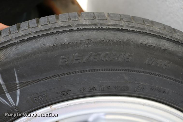 image for item DC7660 2005 Ford Taurus