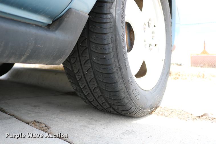 image for item DC7660 2005 Ford Taurus