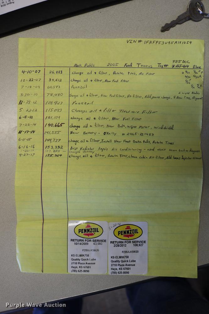 image for item DC7660 2005 Ford Taurus