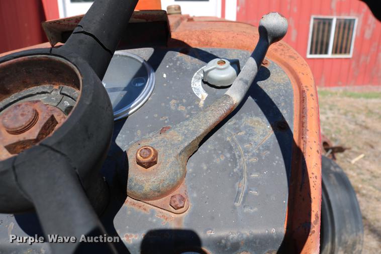 image for item DC7665 International 404 tractor