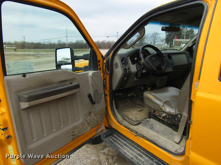 image for item DD7426 2008 Ford F550 Crew Cab dump truck