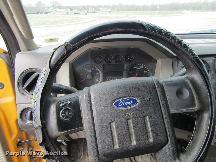 image for item DD7426 2008 Ford F550 Crew Cab dump truck