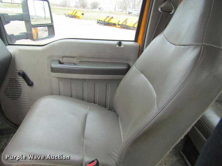 image for item DD7426 2008 Ford F550 Crew Cab dump truck