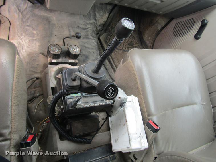 image for item DD7426 2008 Ford F550 Crew Cab dump truck