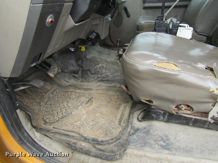 image for item DD7426 2008 Ford F550 Crew Cab dump truck