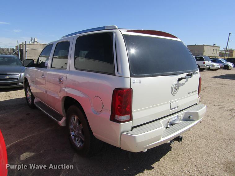 image for item DE6700 2002 Cadillac Escalade SUV