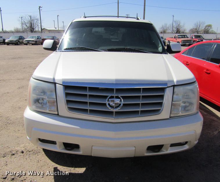 image for item DE6700 2002 Cadillac Escalade SUV