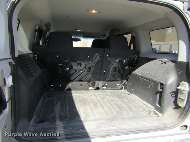 image for item DE6702 2006 Hummer H3 SUV