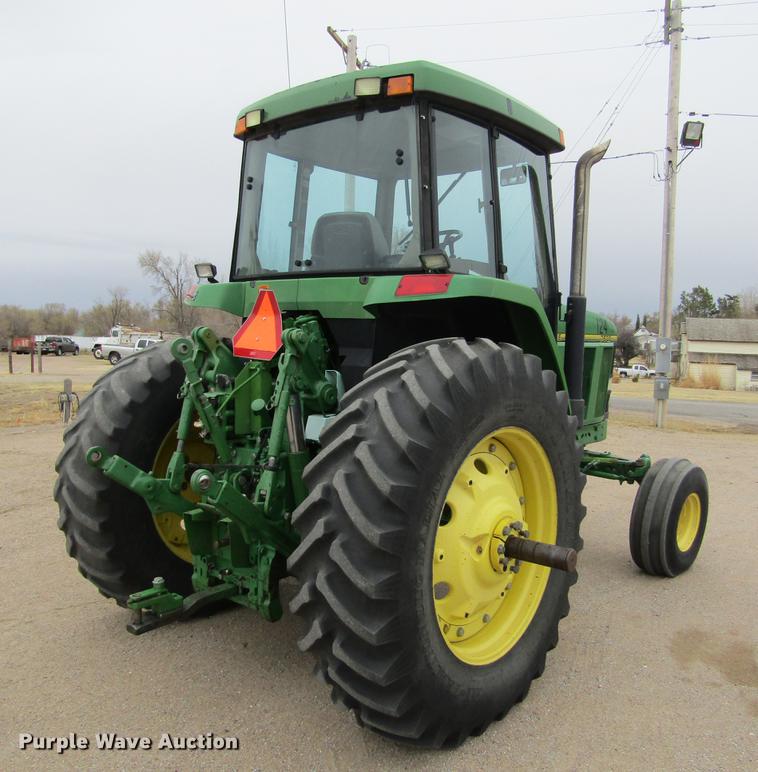 image for item DE6707 1995 John Deere 7600 tractor