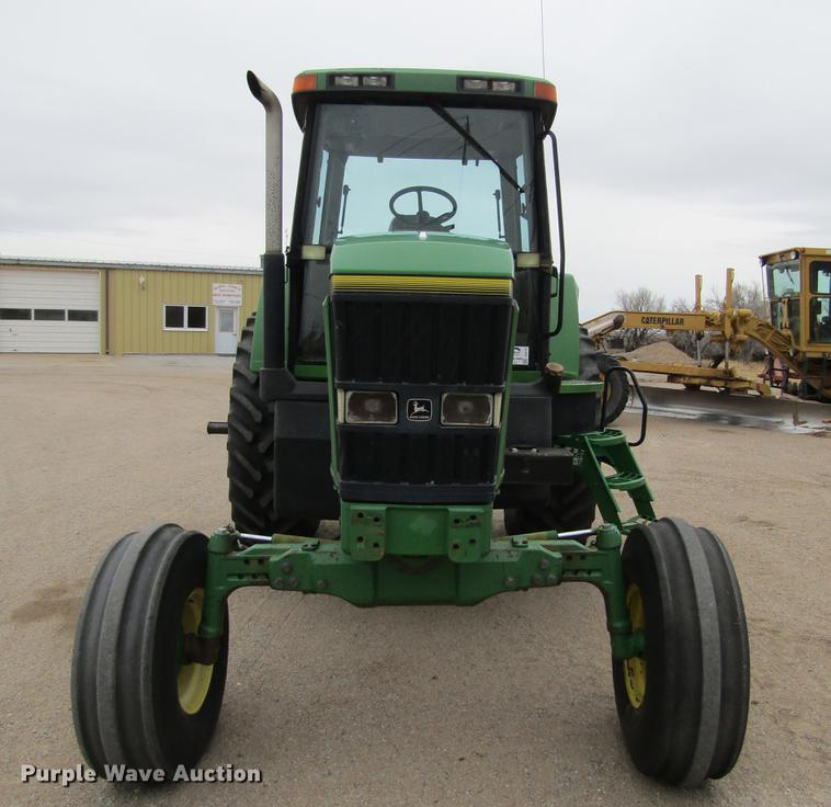 image for item DE6707 1995 John Deere 7600 tractor
