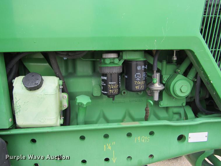 image for item DE6707 1995 John Deere 7600 tractor