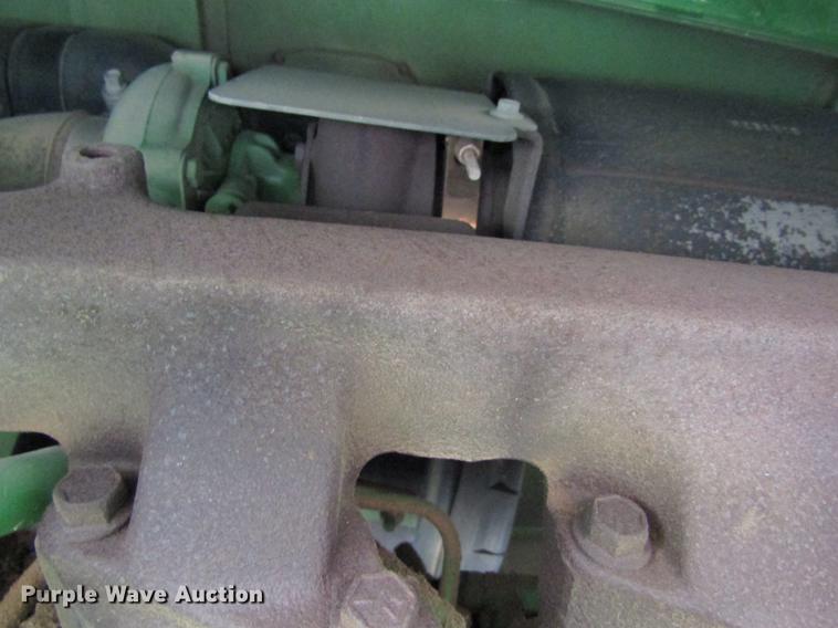 image for item DE6707 1995 John Deere 7600 tractor