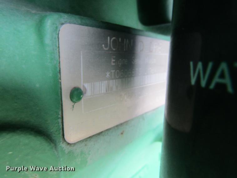 image for item DE6707 1995 John Deere 7600 tractor