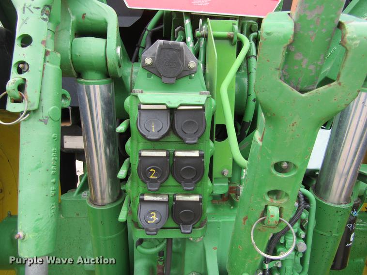 image for item DE6707 1995 John Deere 7600 tractor