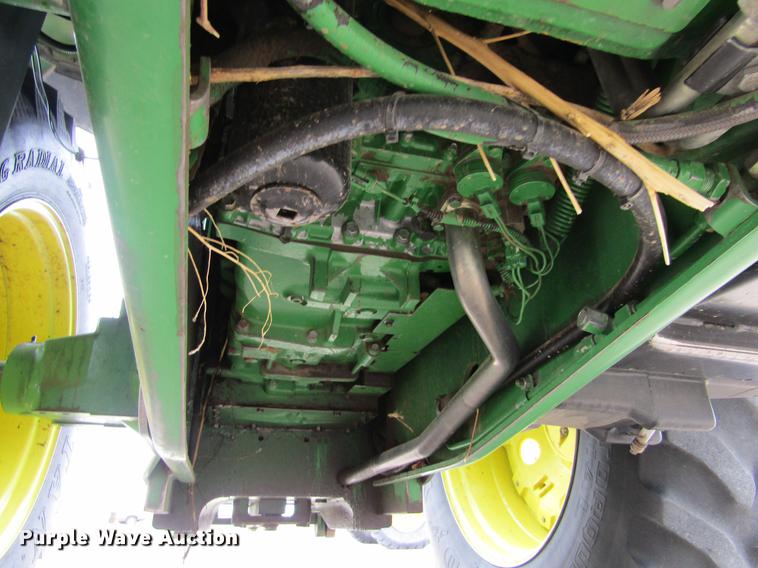 image for item DE6707 1995 John Deere 7600 tractor