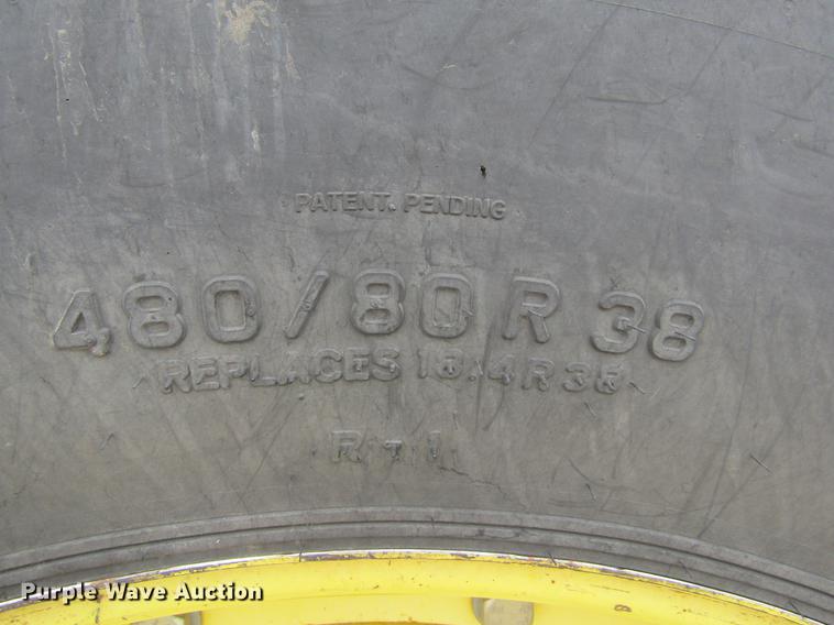 image for item DE6707 1995 John Deere 7600 tractor