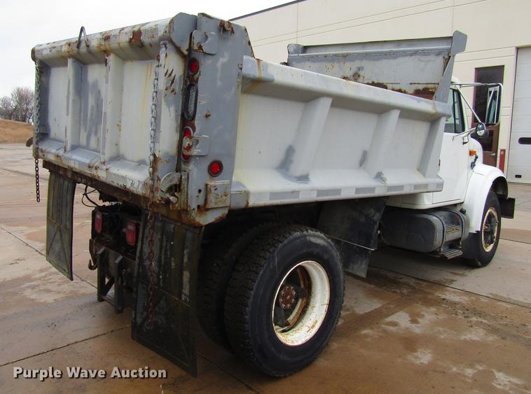 image for item DF3755 1991 International 4900 dump truck