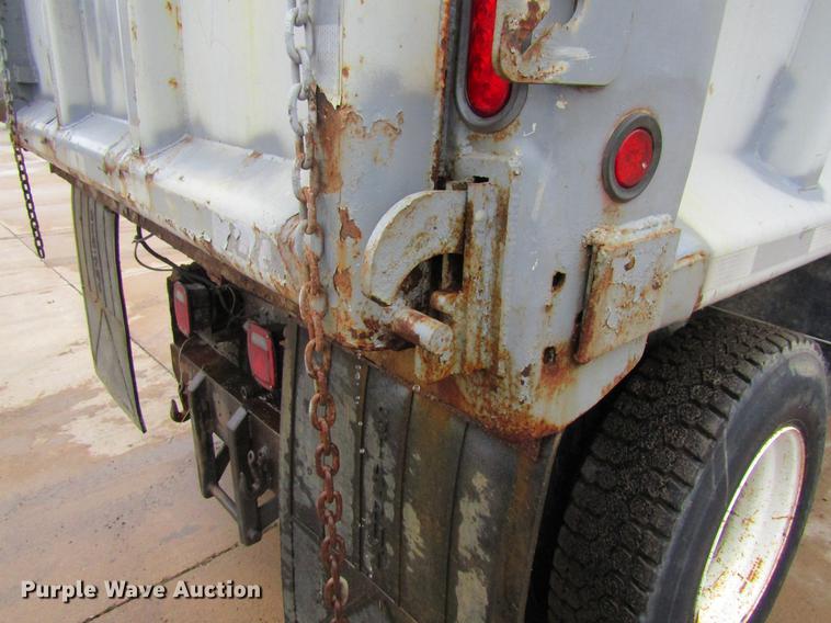 image for item DF3755 1991 International 4900 dump truck