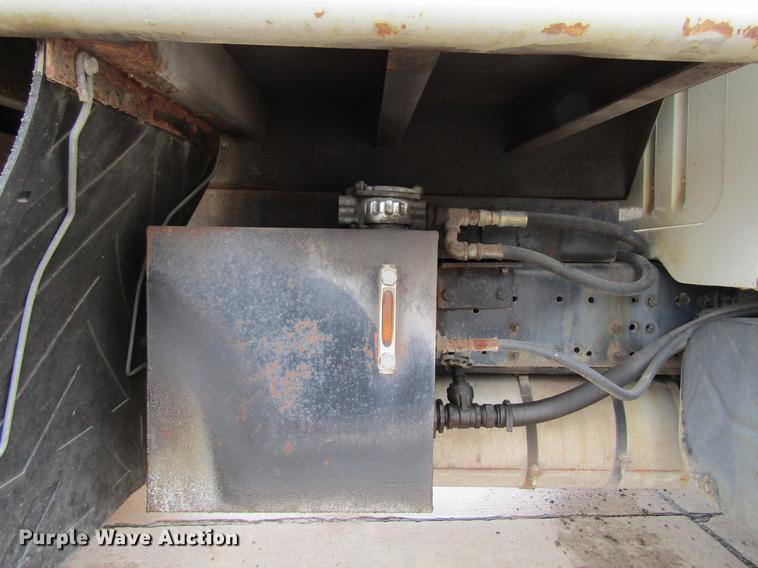 image for item DF3755 1991 International 4900 dump truck