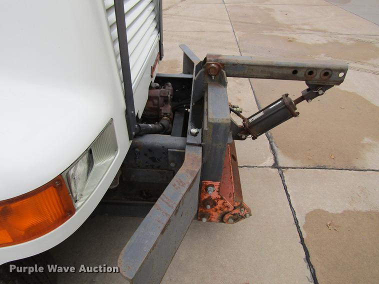 image for item DF3755 1991 International 4900 dump truck